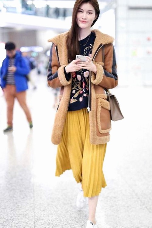 网红明星反差揭秘：娱乐圈里的吃瓜真相